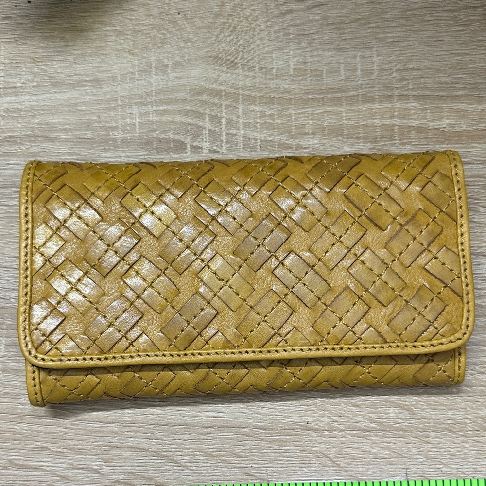 Patricia Nash Yellow Rattan Tri- fold Woven Clutch Wallets RFID - Picture 8 of 12